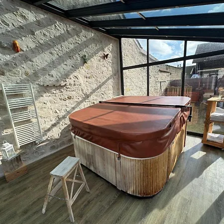 Holiday home Arconciergerie Le D'artois Oncy-sur-Ecole