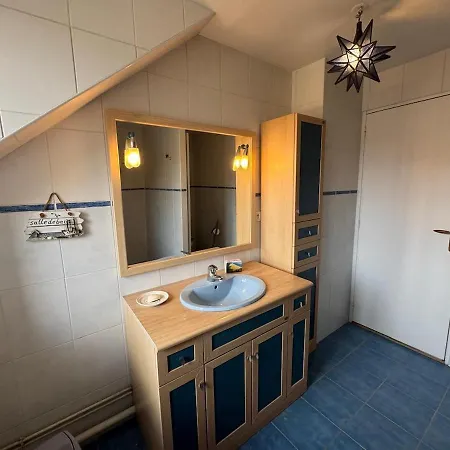 Holiday home Arconciergerie Le D'artois