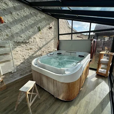 Holiday home Arconciergerie Le D'artois *